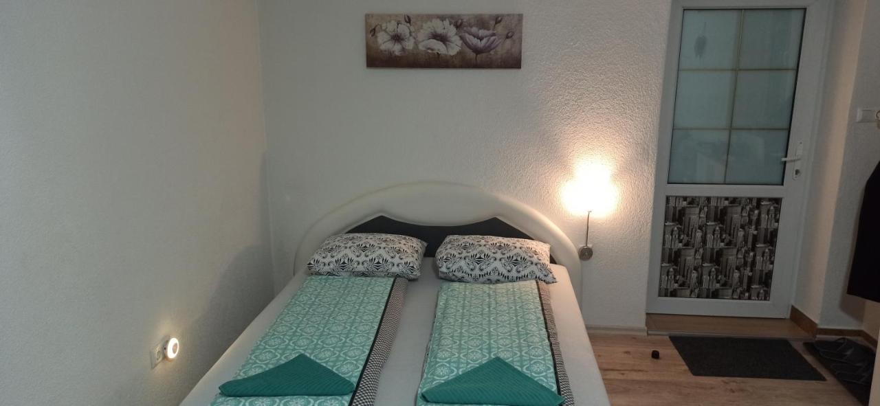 Helly'S Apartman - Self Check-In - Jajce Bagian luar foto